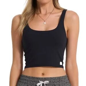 Vuori Daily Crop Top size M